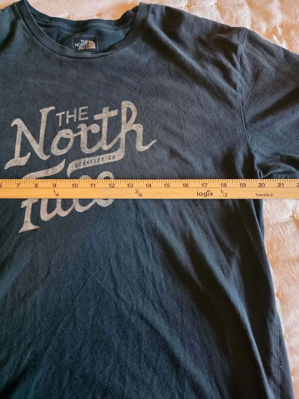 The North Face Berkeley CA Graphic T-Shirt Men's Large